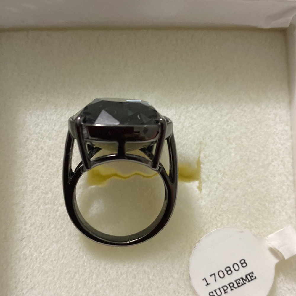 Supreme ring - Picture 2 of 4